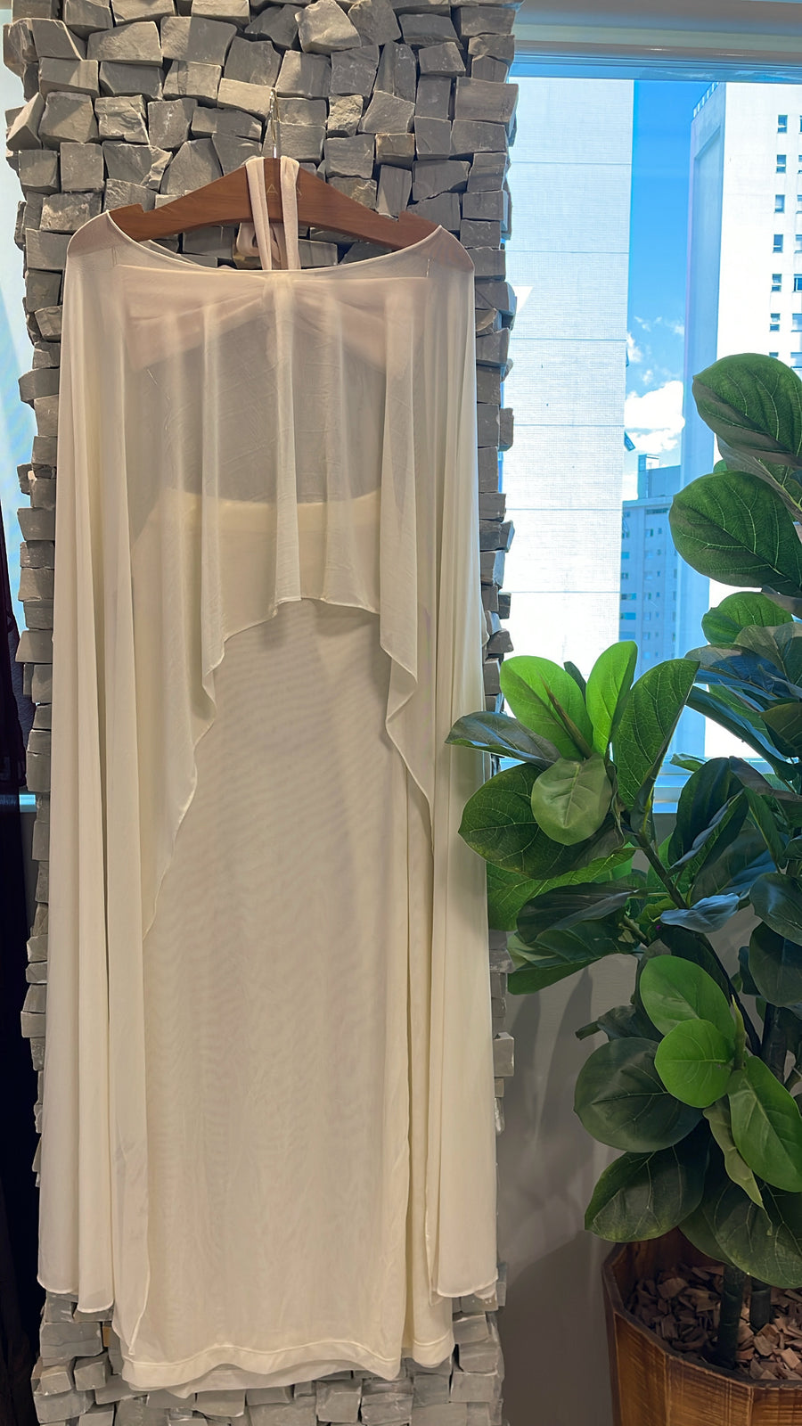 CAPA FRADE OFF WHITE TULE - NAYA Beachwear