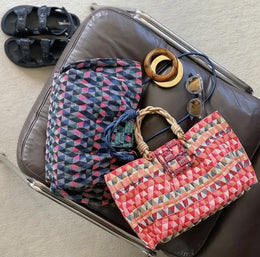 MAXI BOLSA ISLA CORAL / LARANJA TAPEÇARIA MATELASSÊ BORDADA ALÇAS EM COURO NATURAL MULTI CORAL - imagem 1