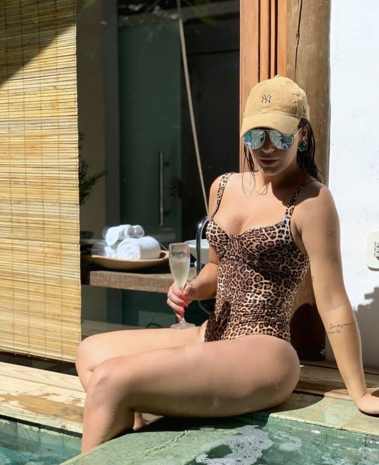 MAIÔ MALIBU ONÇA - imagem 4