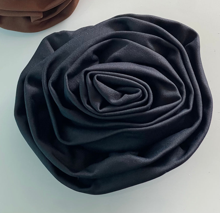 FLOR DE LOTUS FABI PRETA - NAYA Beachwear