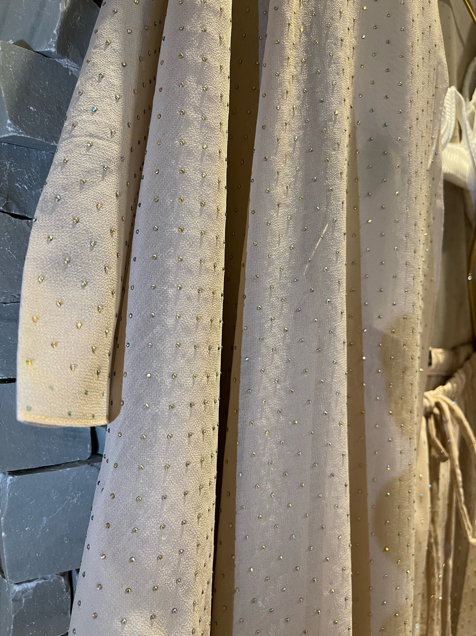 KAFTAN CURTO STRASS NUDE - Imagem 4